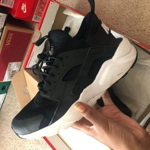 men’s running shoes